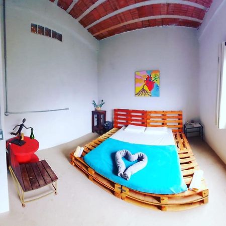 Pousada Vila Da Serra - Quarto Do Amor โนวาลีมา ภายนอก รูปภาพ