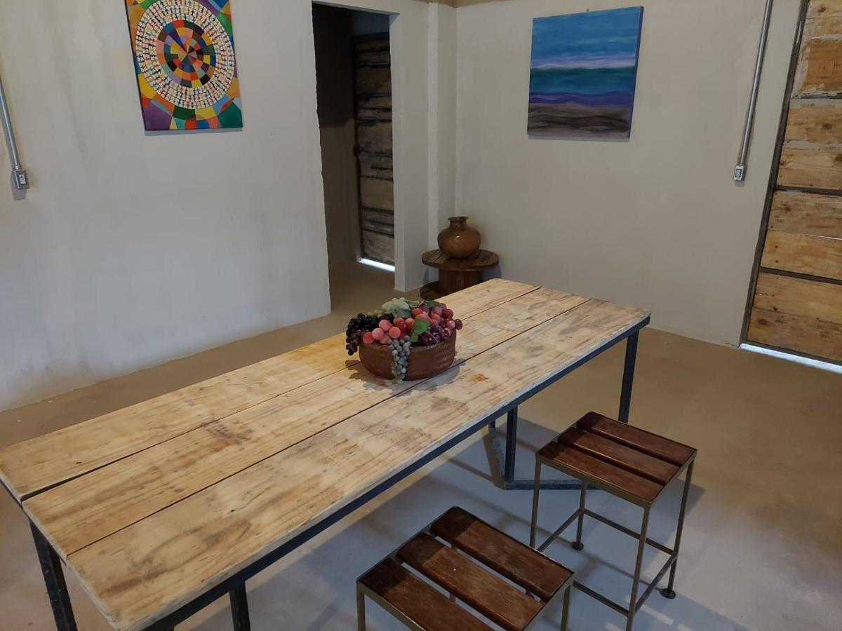 Pousada Vila Da Serra - Quarto Do Amor โนวาลีมา ภายนอก รูปภาพ