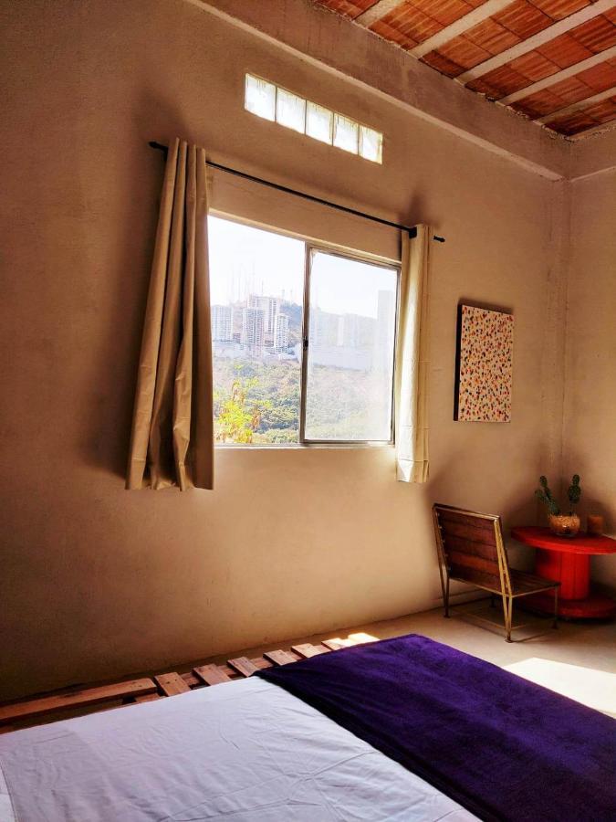 Pousada Vila Da Serra - Quarto Do Amor โนวาลีมา ภายนอก รูปภาพ